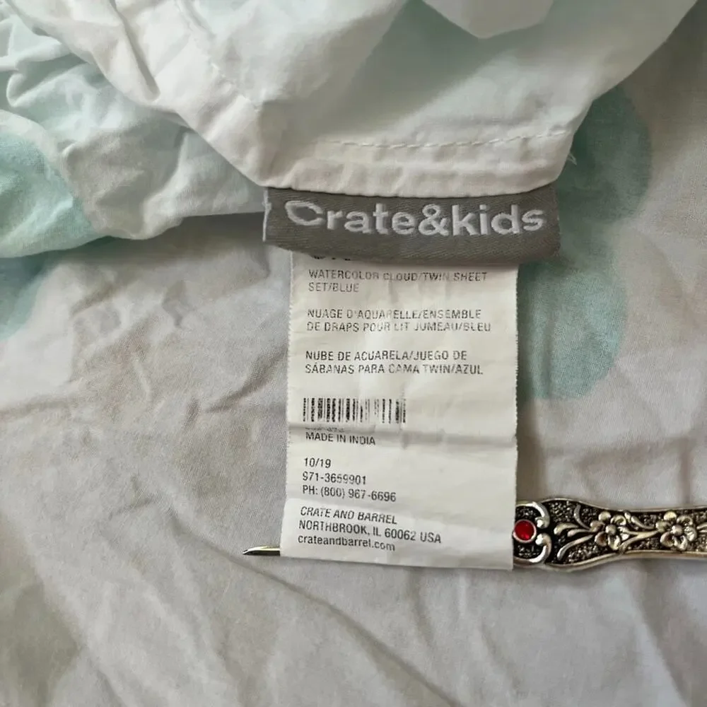 Crate & Kids Organic Cotton Twin Size Sheet Set Watercolor Cloud